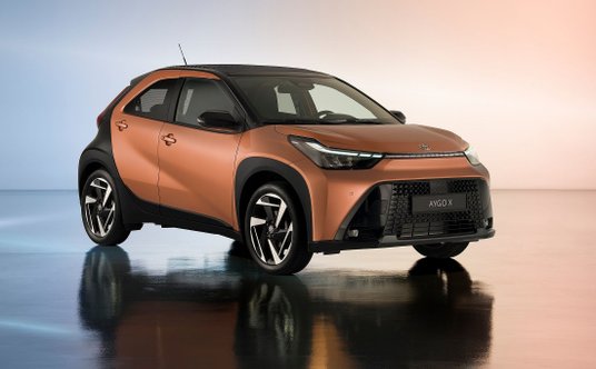 Toyota Aygo X teraz ma napęd hybrydowy