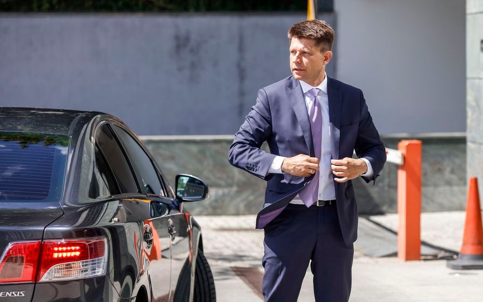 Ryszard Petru nie dostanie pieniędzy za zakaz wjazdu do Sejmu