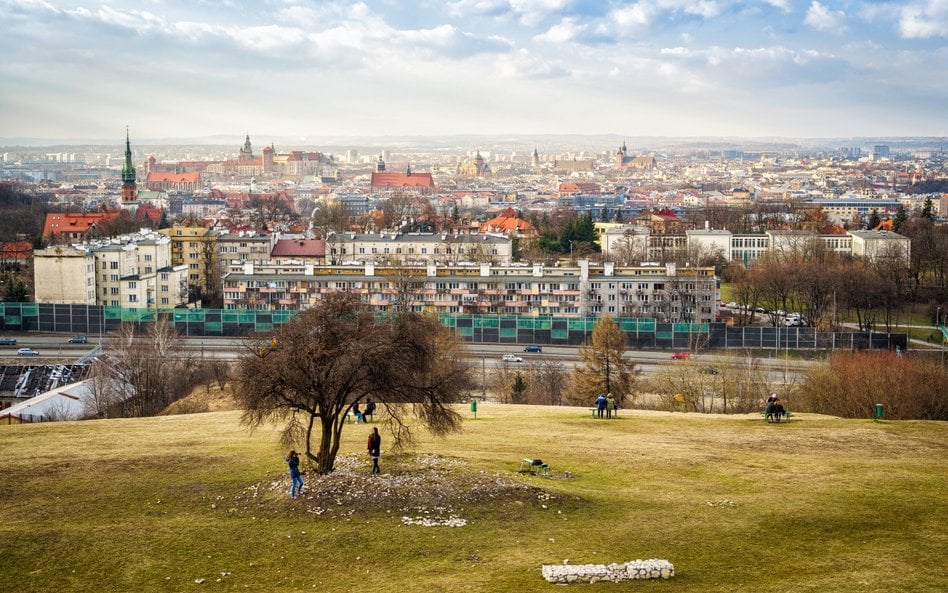 Kraków wyprzedza Warszawę. Tu zarobki w firmach są najwyższe