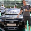 Robert Lewandowski i piłkarze Bayernu dostali nowe Audi