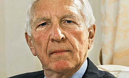 Sir David Walker zaczynał karierę zawodową w brytyjskim resorcie finansów