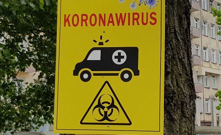 Koronawirus w Polsce: chaos większy niż przy trzeciej fali