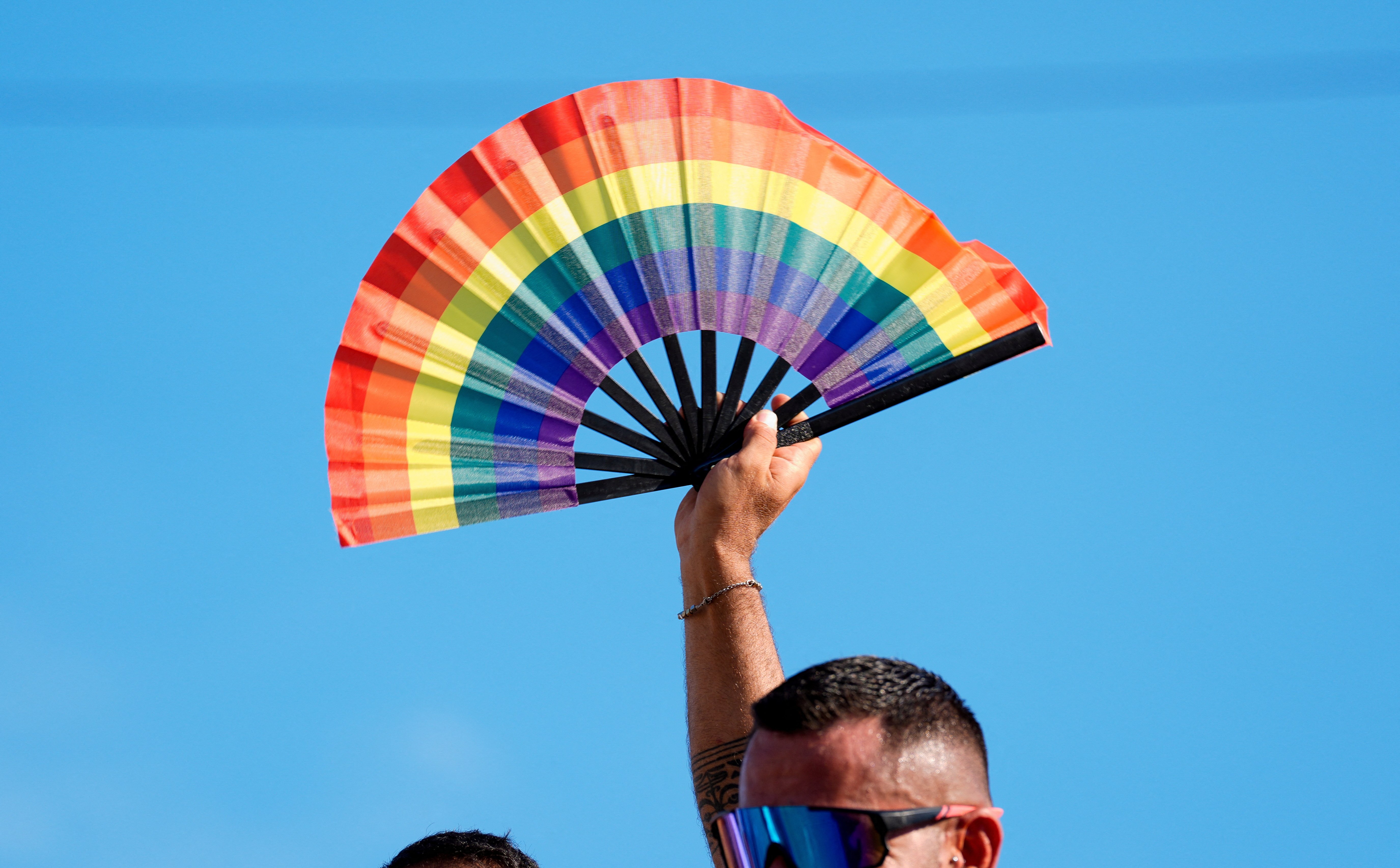 Zaskakujące badanie osób LGBT+. Nigdzie nie ma ich tak mało jak w Polsce