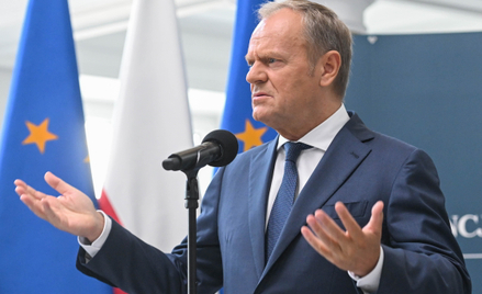 Premier Donald Tusk mógłby sięgnąć po doświadczenia prezydenta Reagana, który w swoim czasie powierz