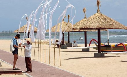 Zainteresowanie Polaków budzi też Madagaskar, trekking w Himalajach, wyprawy na wyspy w rejonie Indo