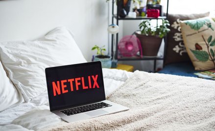 1000 zł od Netflixa za oglądanie seriali. Platforma szuka chętnych