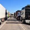 Kolejka tirów na przejściu granicznym w Dorohusku