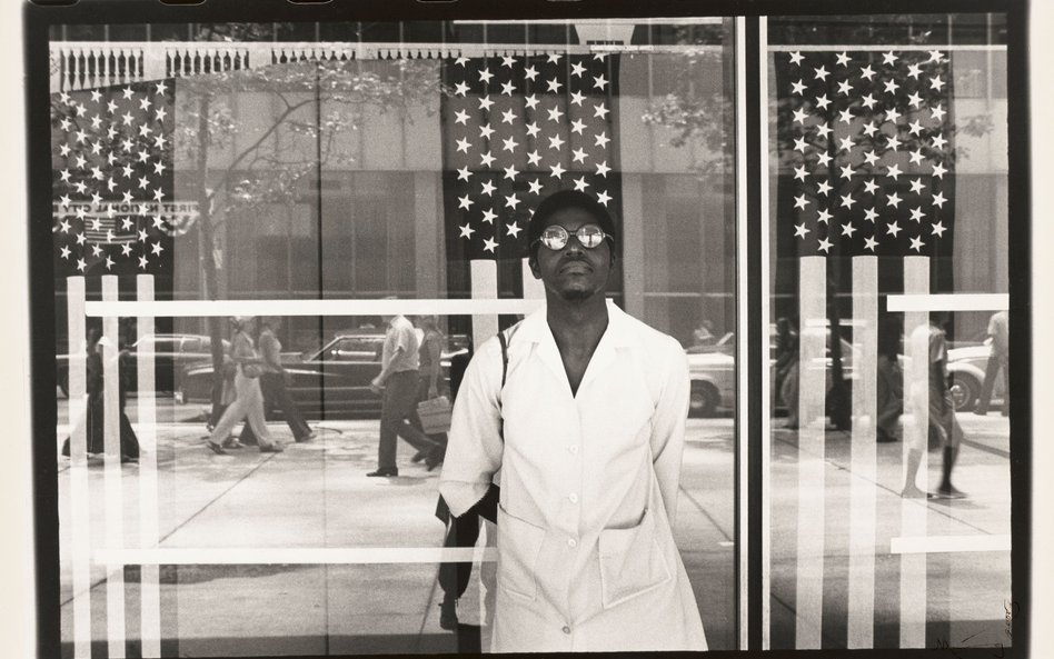 Ming Smith, America Seen Through Stars and Stripes, New York City, 1976 (Virginia Museum of Fine Art