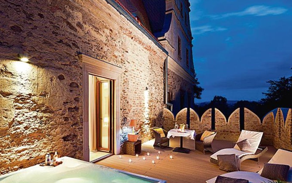 W odbudowanym Zamku w Goli Dzierżoniowskiej powstał hotel Uroczysko Siedmiu Stawów