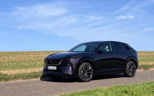Mazda CX-6e