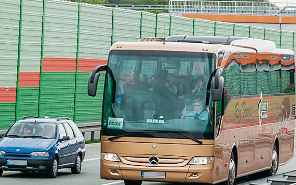 Zwrot kosztów dojazdu do pracy powinien być adekwatny do faktycznie poniesionego wydatku