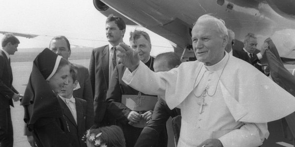 Nowe badania: Czy Jan Paweł II wciąż jest autorytetem dla Polaków?