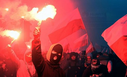 Żmudne śledztwo wobec neonazistów