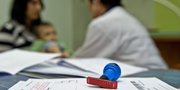Lekarze ujawniają, ile chcą zarabiać. „Poniżej 220 zł za godzinę nie schodzę”