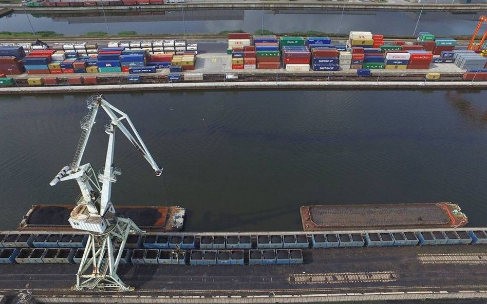 Barki z węglem z kopalni Sośnica wyruszyły z Portu Gliwice w połowie lipca.