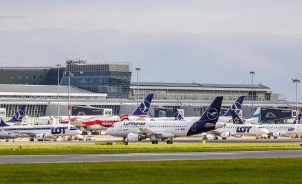 W lutym Lotnisko Chopina obsłużyło 589 tysięcy pasażerów, czyli ponad trzy razy więcej niż rok wcześ