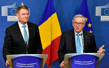 Jean-Claude Juncker przyjął w środę w Brukseli Klausa Iohannisa (z lewej).