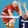 Bartosz Kurek atakuje w wygranym przez Polaków 3:0 meczu 1/8 finału z Finlandią.