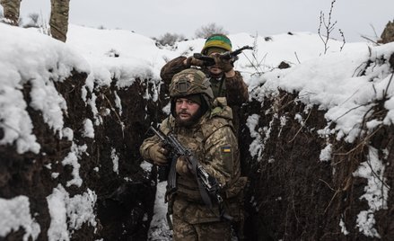 Ukraiński żołnierz w okopach