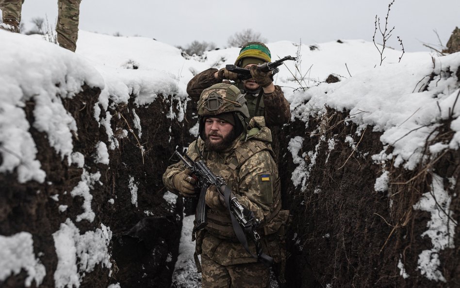 Ukraiński żołnierz w okopach