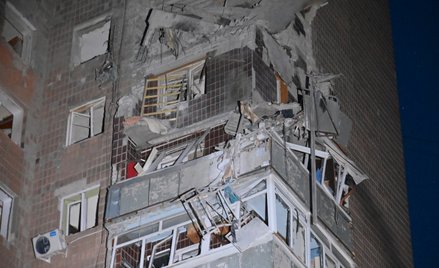 Zniszczony blok w Charkowie