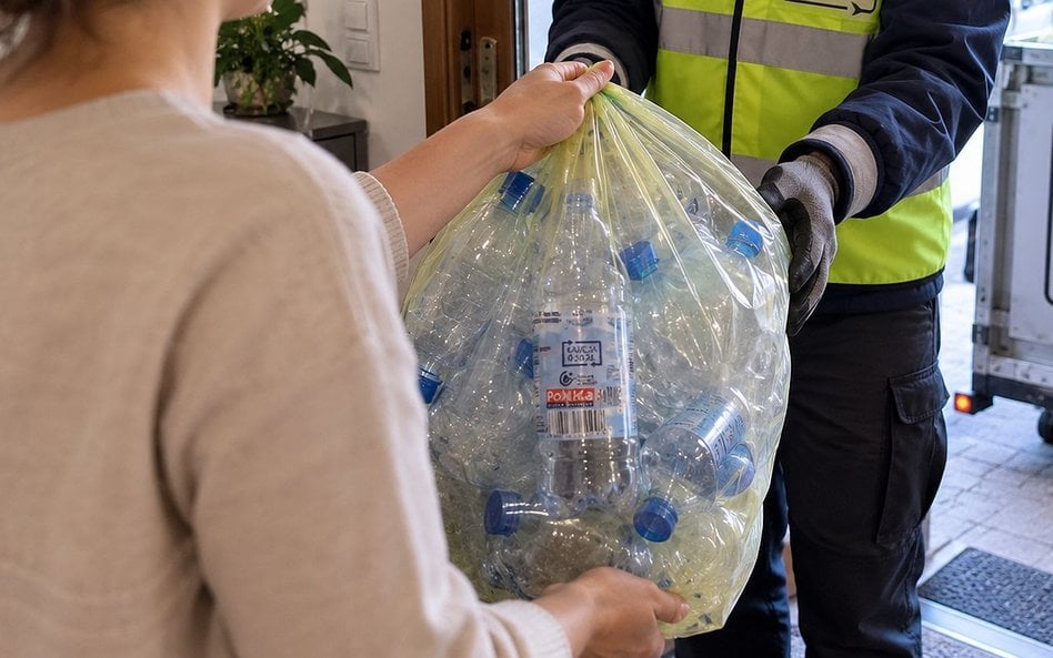 Od 1 października butelki można zwrócić bez wychodzenia z domu. Nowe zasady w supermarkecie online z