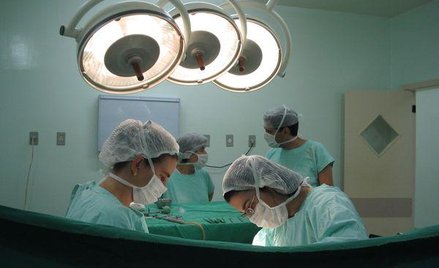 Przez ustawę refundacyjną leki zdrożały. Wielu pacjentów ich nie wykupuje i trafia na oddziały szpit