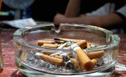 Koniec z paleniem w miejscach publicznych