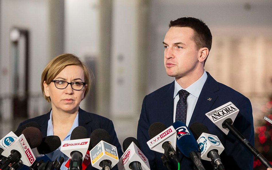 Nowoczesna składa skargę do KRRiT na TVP