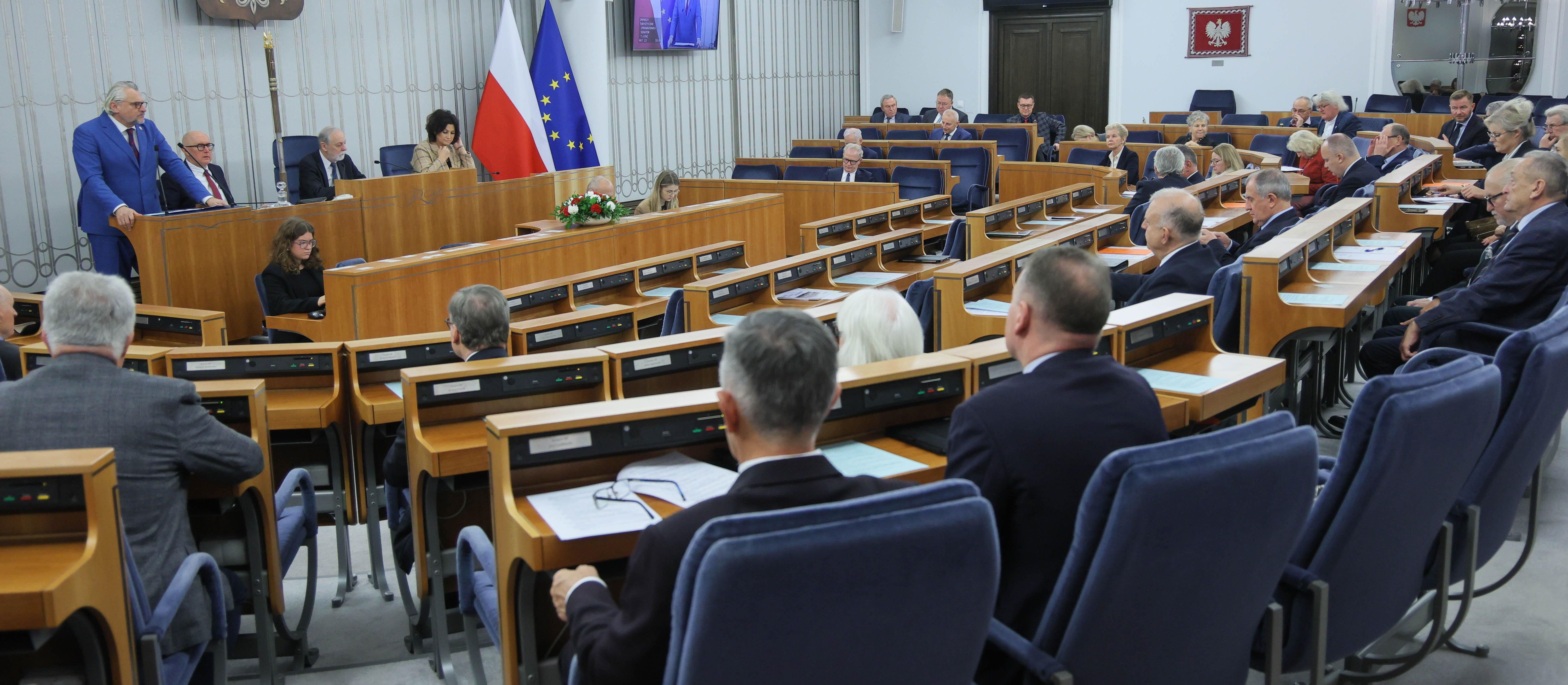 Senatorowie nie będą musieli przepraszać. Nie będzie rewolucji w regulaminie izby