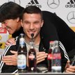 Trener reprezentacji Niemiec Joachim Loew i Lukas Podolski
