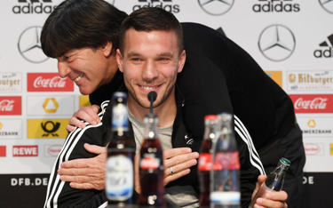 Trener reprezentacji Niemiec Joachim Loew i Lukas Podolski