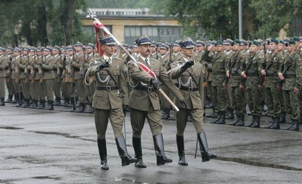 Więcej stanowisk w armii