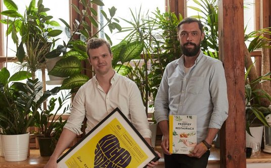 "Paweł Światczyński, Maciej Żakowski, twórcy wydarzenia Restaurant Week. Fot: Sebastian Ciuliński"