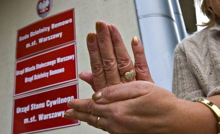 Administracja publiczna musi dostosować się do potrzeb głuchoniemych