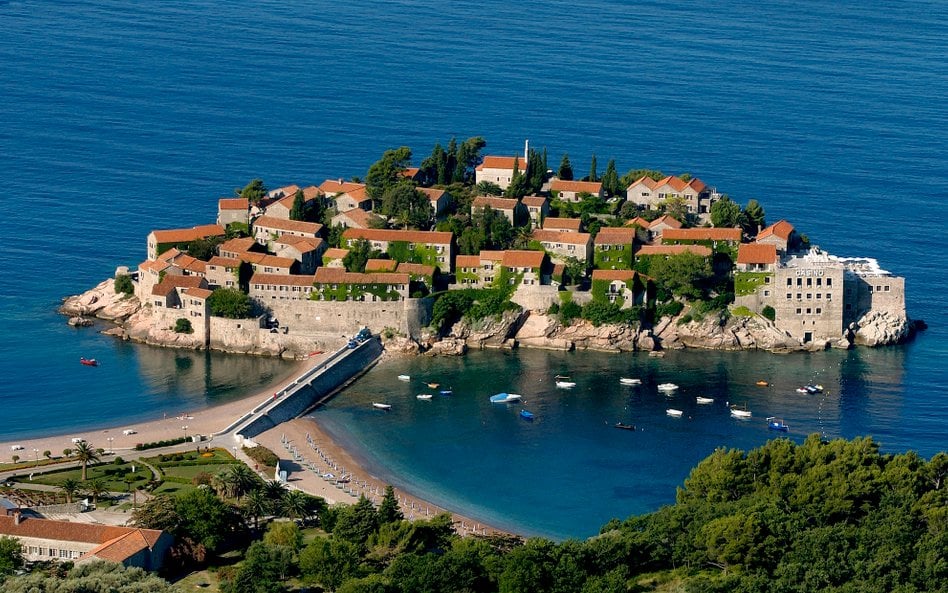 Na wyspie Sveti Stefan ulokował się luksusowy ośrodek wypoczynkowy międzynarodowej sieci Aman.