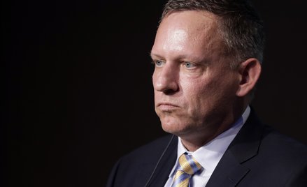 Peter Thiel jest współtwórcą Palantira, technologicznego giganta specjalizującego się w masowej anal
