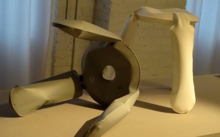 Stołki Plopp Oskara Zięty