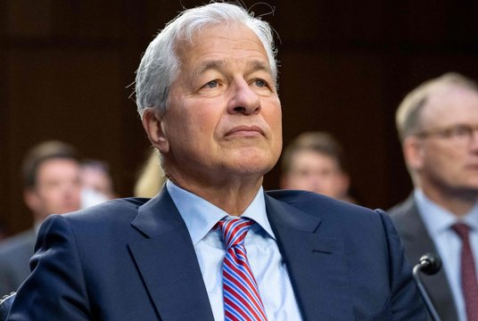 „Są bardzo, bardzo poważne kwestie mogące wepchnąć USA i świat w recesję. Europa jest już w recesji.