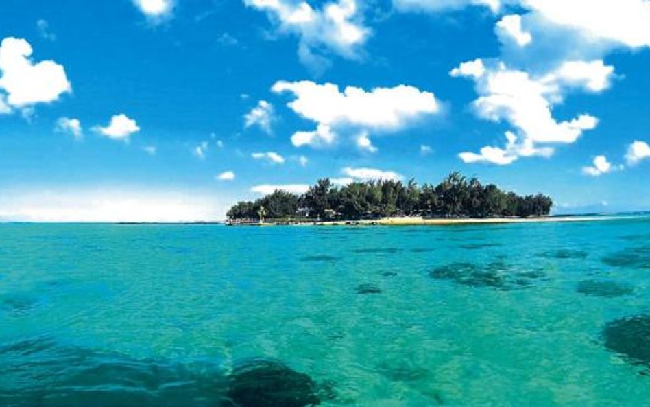 Ile des Deux Cocos, na południowy wschód od Mauritiusa. Historia tych ziem ma odzwierciedlenie w kuc