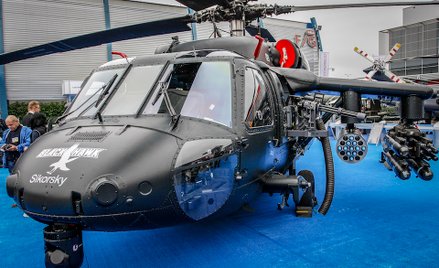 Wielkie śmigłowce lądują w Powidzu