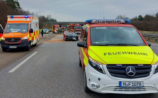 Ferrari Enzo rozbite na autostradzie w Niemczech