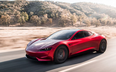 Tesla prezentuje nowe modele - Semi i Roadster