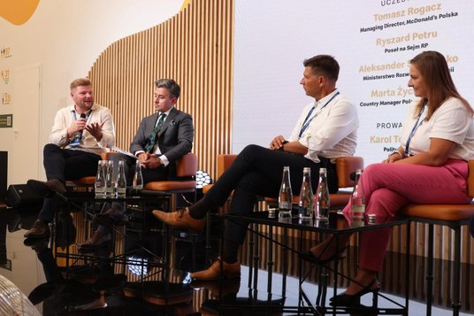 Paneliści wskazywali na korzyści dla polskiej gospodarki oraz wartość dodaną, jaką kreują amerykańsk