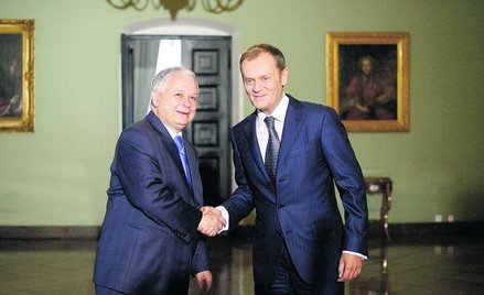 Półtoragodzinne spotkanie prezydenta Lecha Kaczyńskiego i premiera Donalda Tuska zakończyło się dekl
