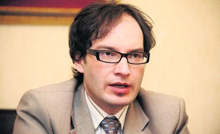 Prezes Dariusz Zieliński liczy, że dzięki porozumieniu z bankami grupa Fam odzyska stabilność.