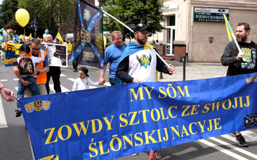 Marsz w rocznicę nadania w 1920 r. części Górnego Śląska autonomii przez polski Sejm Ustawodawczy