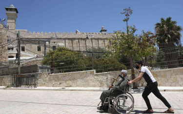Izrael: Ponad 90 tys. wykrytych zakażeń, wrócą obostrzenia?