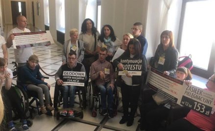 Dąbrowska: Język protestu w Sejmie kontra język władzy