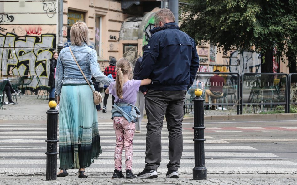 Sąd: pieszy na wysepce między przejściami bez pierwszeństwa